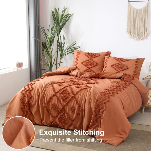 PERFEMET Burnt Orange Comforter Set Queen Size 3Pcs Tufted Terracotta Boho Bedding Set Farmhouse Geometric Rustic Bed Set for Bedroom (Caramel, Queen) - Image 3