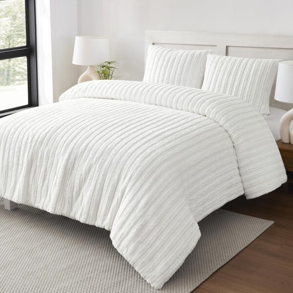 UGG Kenzie Comforter Set with 2 Pillow Shams Plush Faux Fur Blanket Bedding Soft Warm Reversible Down Alternative Washable Hypoallergenic for Bedroom, King/California King, White Snow - Image 7
